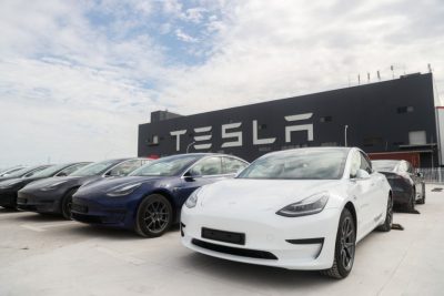 SHANGHAI, Oct. 26, 2020 -- Photo taken on Oct. 26, 2020 shows the Tesla China-made Model 3 vehicles at its gigafactory in Shanghai, east China. (Photo by Ding Ting/Xinhua via Getty) (Xinhua/Ding Ting via Getty Images)